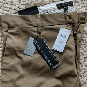 Banana Republic Rapid Movement Chino Pants